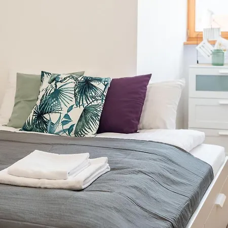 Rent Like - Rynek Starego Miasta 17 Apartment
